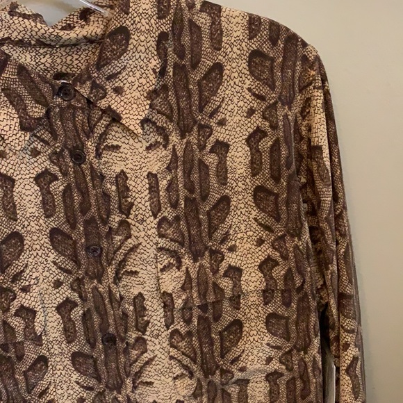 NWT Equipment slim signature printed blouse - Picture 4 of 10